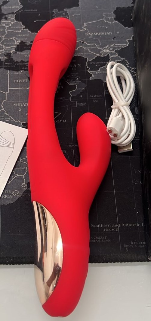 Women G-Spot 3 In 1 Vibrators Chargeable