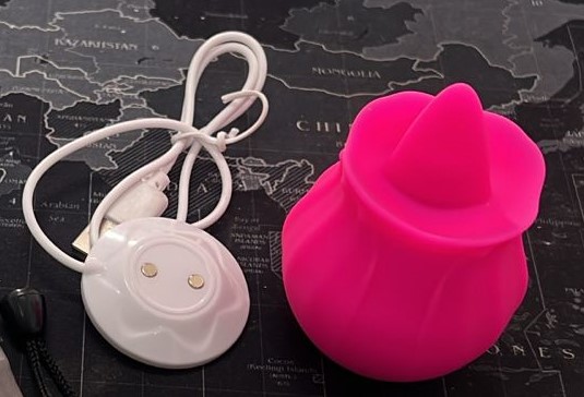 Women Lips Sucking Massager Soft Silicon